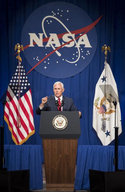 NASA image: VP Pence Visits Johnson Space Center