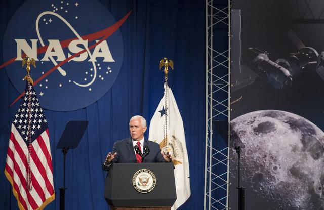 NASA image: VP Pence Visits Johnson Space Center