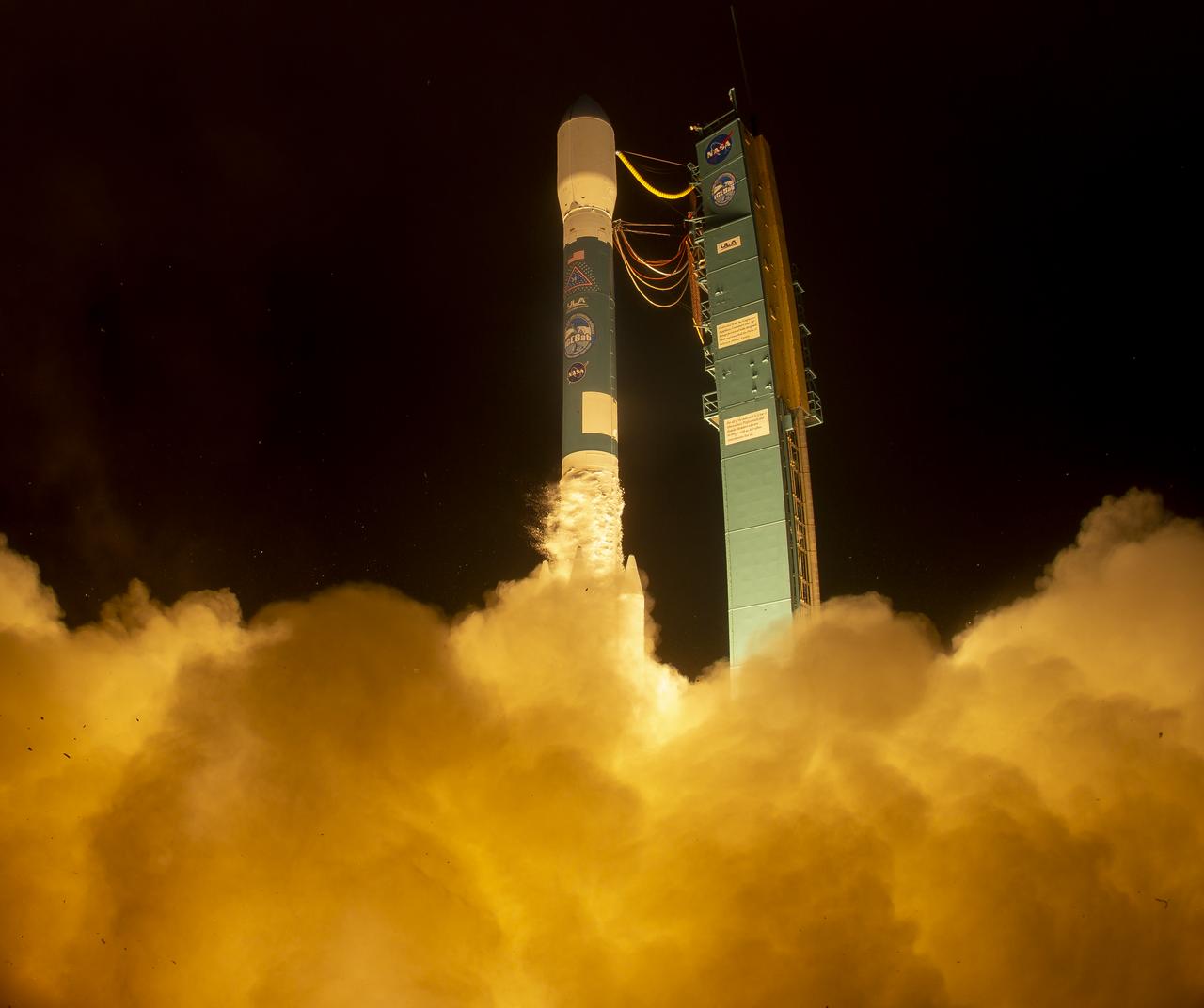 The United Launch Alliance (ULA) Delta II rocket launches with the NASA Ice, Cloud and land Elevation Satellite-2 (ICESat-2) onboard, Saturday, Sept. 15, 2018, from Vandenberg Air Force Base in California. The ICESat-2 mission will measure the changing height of Earth's ice. Photo Credit: (NASA/Bill Ingalls)