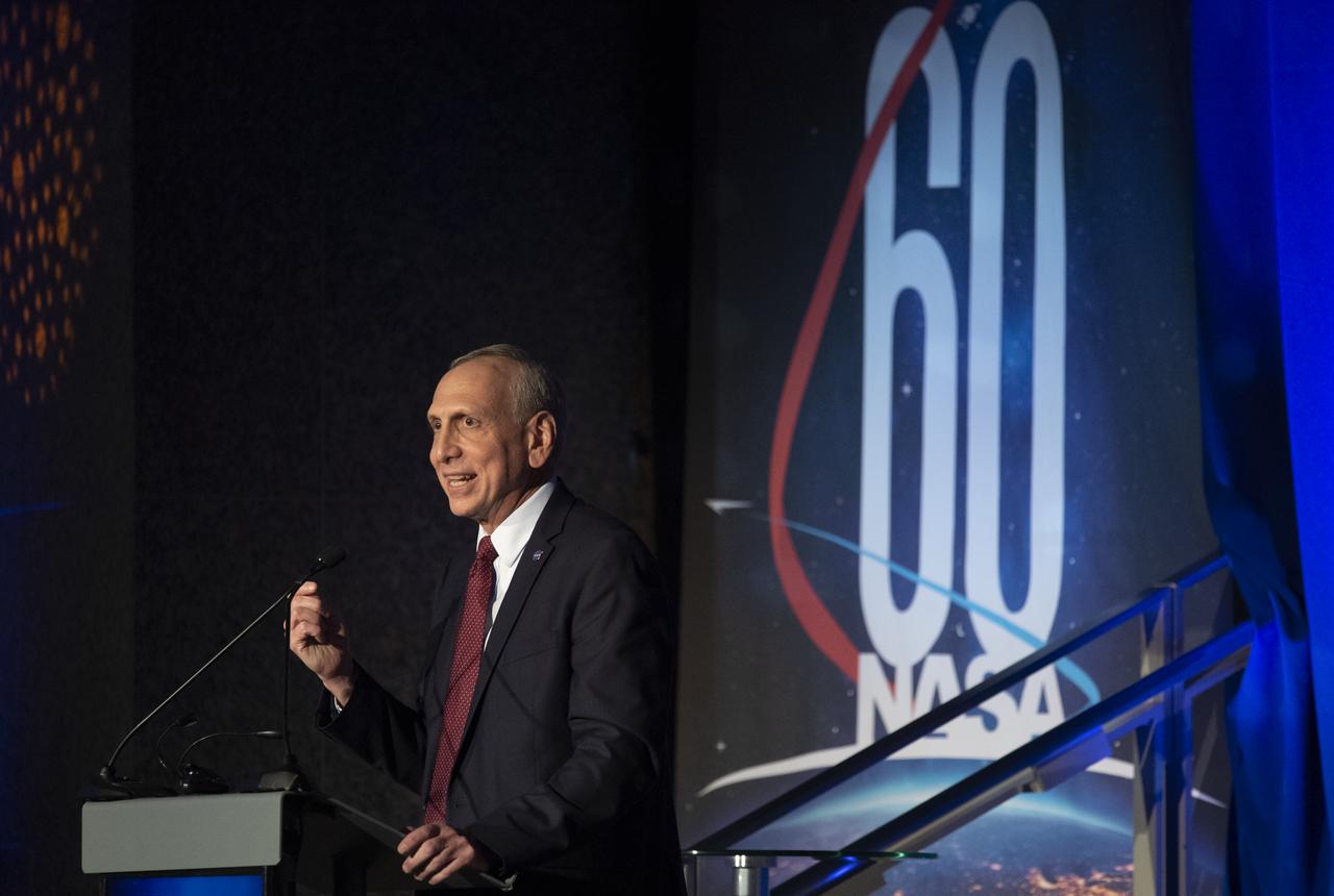 NASA Associate Administrator Steve Jurczyk delivers remarks during a reception hosted by the American Institute of Aeronautics and Astronautics (AIAA) to celebrate NASA's 60th anniversary, Thursday, Sept. 20, 2018 at the Ronald Reagan Building and International Trade Center in Washington, DC.  Photo Credit: (NASA/Joel Kowsky)