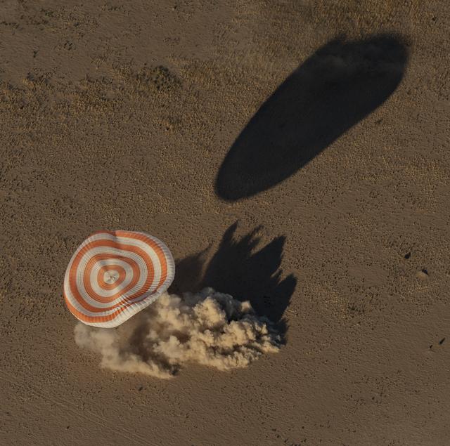 NASA image: Expedition 56 Soyuz MS-08 Landing