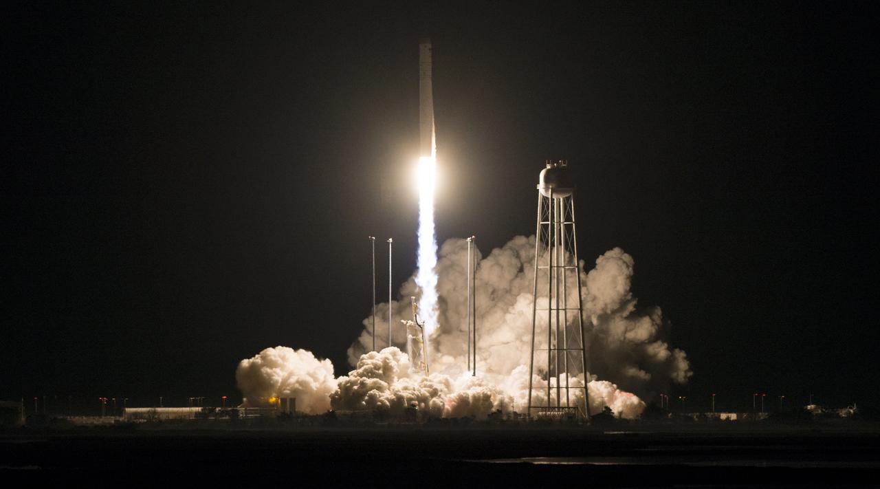 The Northrop Grumman Antares rocket, with Cygnus resupply spacecraft onboard, launches from Pad-0A, Saturday, Nov. 17, 2018 at NASA's Wallops Flight Facility in Virginia. Northrop Grumman's 10th contracted cargo resupply mission for NASA to the International Space Station will deliver about 7,400 pounds of science and research, crew supplies and vehicle hardware to the orbital laboratory and its crew. Photo Credit: (NASA/Joel Kowsky)