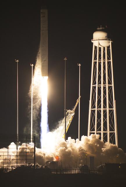 NASA image: Northrop Grumman Antares CRS-10 Launch