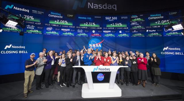 NASA image: NASA Rings Nasdaq Closing Bell after InSight Landing on Mars