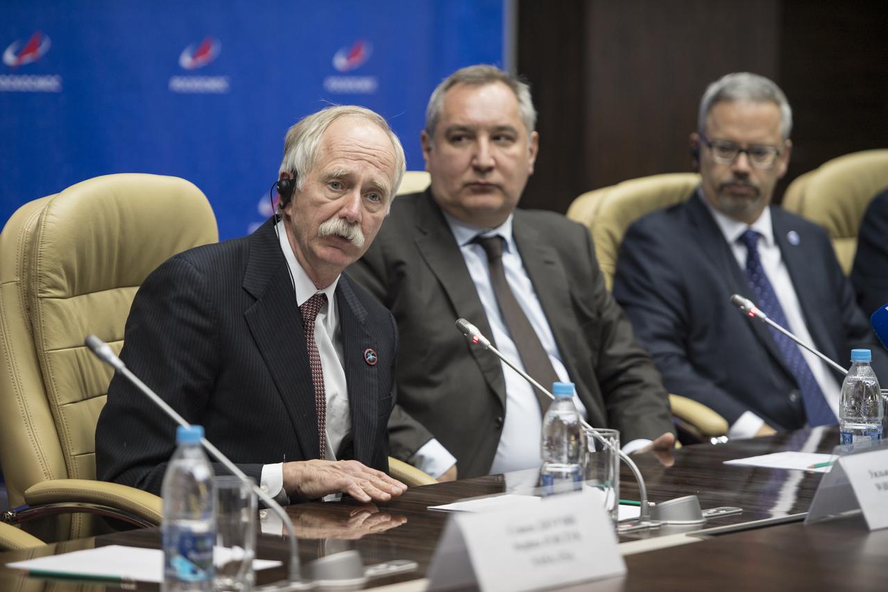 NASA’s Associate Administrator for Human Exploration Operations, William Gerstenmaier, discusses the successful launch and docking of the Expedition 58 crew to the International Space Station during a post-docking news conference Dec. 4 in Baikonur, Kazakhstan. At the news conference, Dmitry Rogozin, the head of Roscosmos, announced that NASA astronaut Nick Hague and Roscosmos cosmonaut Alexey Ovchinin, who were involved in the abort of their first launch Oct. 11, would be reflown on Feb. 28, along with NASA astronaut Christina Koch as the Expedition 59-60 crew. Photo Credit: (NASA/Aubrey Gemignani)