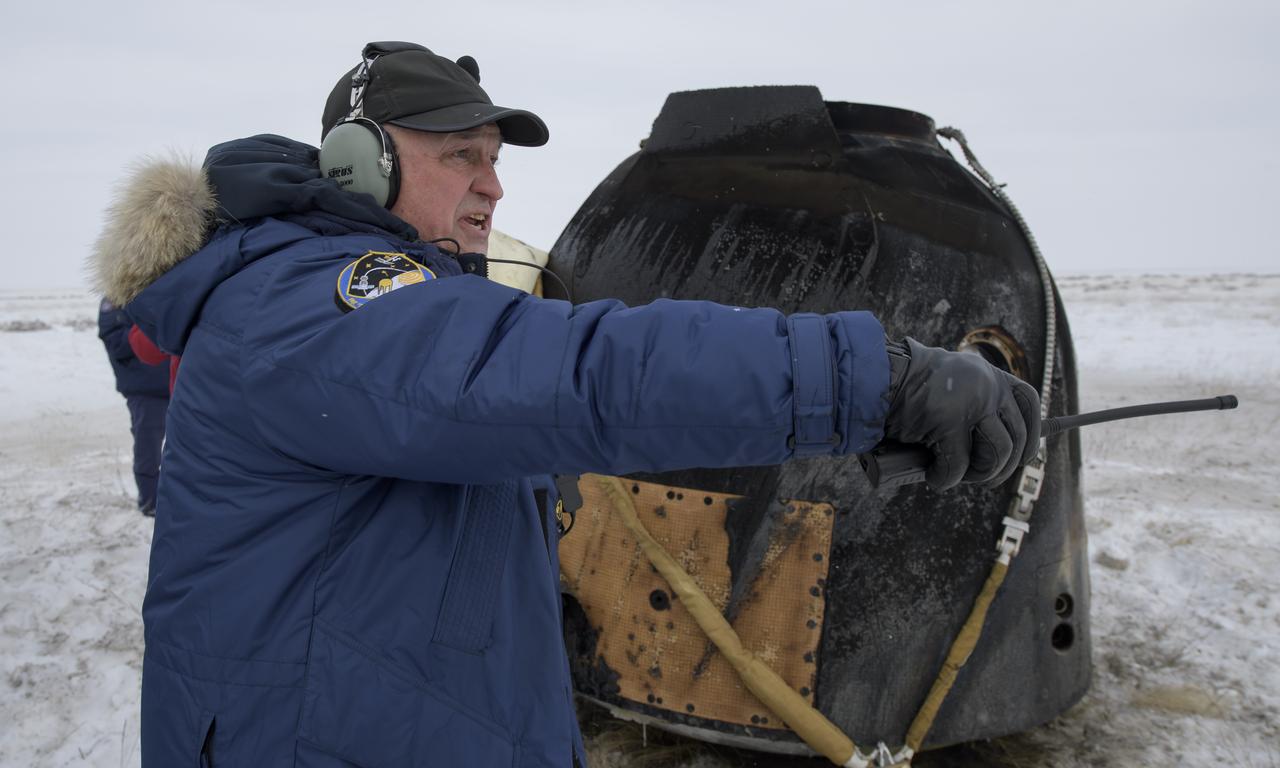 Russian Search and Rescue teams arrive at the Soyuz MS-09 spacecraft shortly after it landed with Expedition 57 crew members Serena Auñón-Chancellor of NASA, Alexander Gerst of ESA (European Space Agency), and Sergey Prokopyev of Roscosmos near the town of Zhezkazgan, Kazakhstan on Thursday, Dec. 20, 2018. Auñón-Chancellor, Gerst, and Prokopyev are returning after 197 days in space where they served as members of the Expedition 56 and 57 crews onboard the International Space Station. Photo Credit: (NASA/Bill Ingalls)