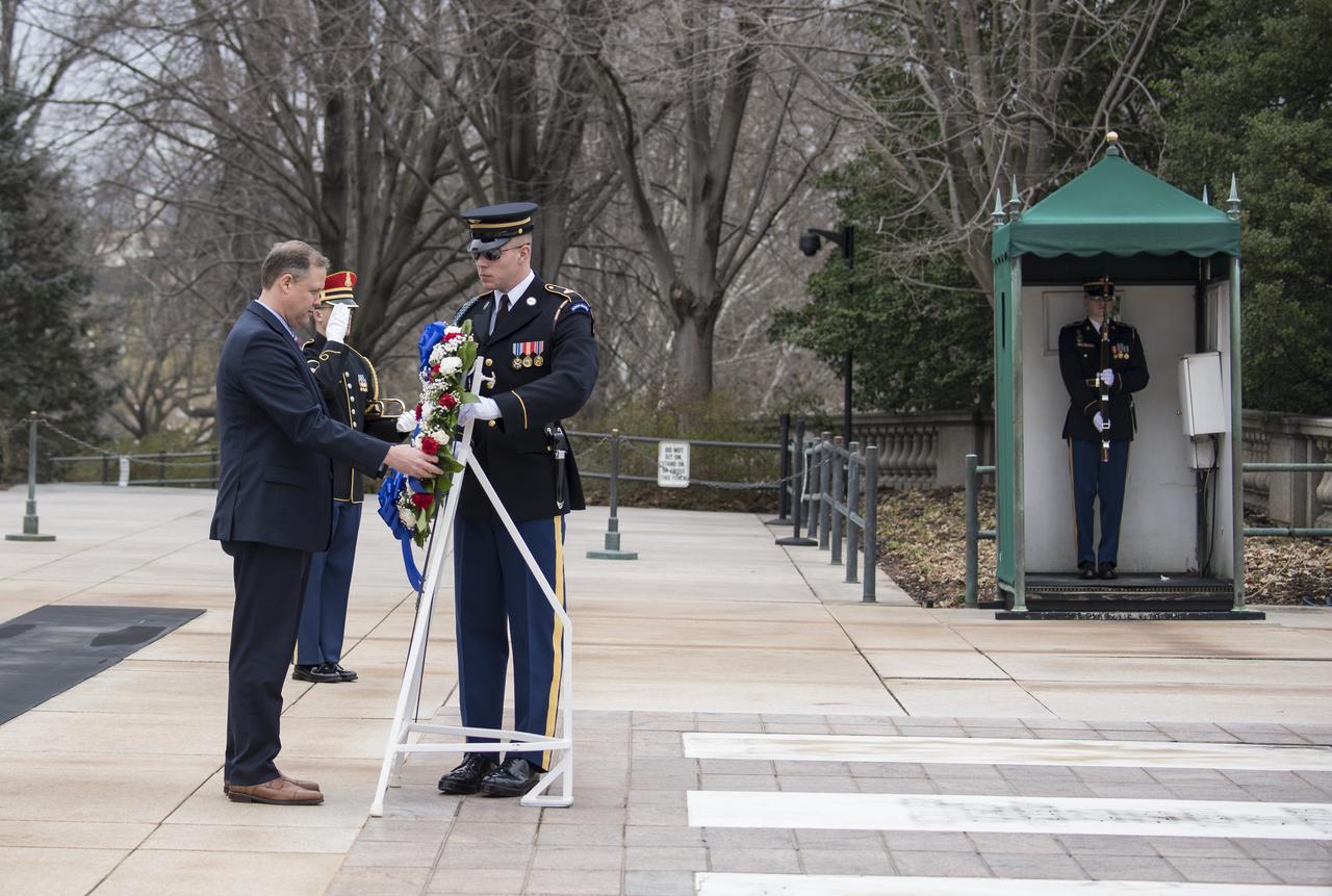 NASA Administrator Jim Bridenstine, left, lays a wreath at the Tomb of the Unknowns as part of NASA's Day of Remembrance, Thursday, February 7, 2019, at Arlington National Cemetery in Arlington, Va. The wreaths were laid in memory of those men and women who lost their lives in the quest for space exploration. Photo Credit: (NASA/Aubrey Gemignani)