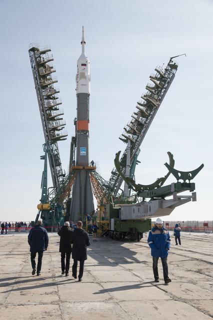 NASA image: Expedition 59 Soyuz Rollout