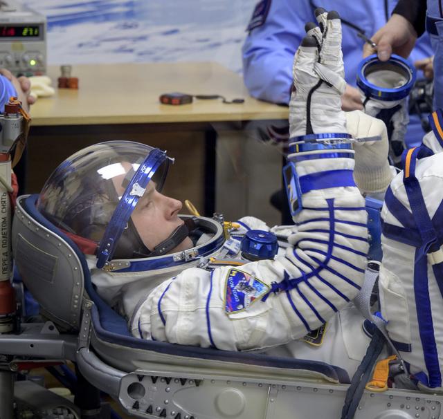 NASA image: Expedition 59 Preflight