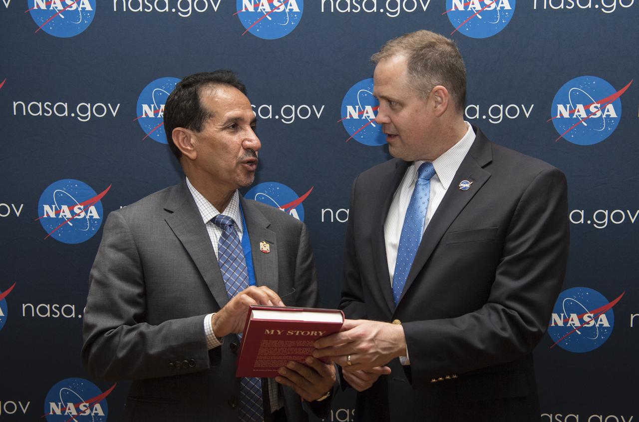 NASA Administrator Jim Bridenstine, right, speaks with the Director General of the United Arab Emirates Space Agency (UAESA), Dr. Mohamed Al Ahbabi, just after a meeting to discuss NASA’s plans to land humans on the Moon by 2024, UAESA’S human spaceflight objectives, and prospective cooperation involving the International Space Station and exploration of the Moon and Mars, at the Space Symposium, Wednesday, April 10, 2019 in Colorado Springs, Colorado. Photo Credit: (NASA/Aubrey Gemignani)