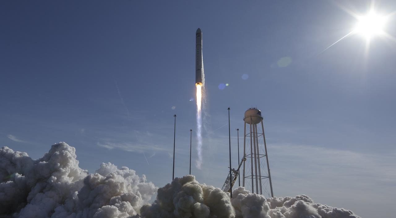 The Northrop Grumman Antares rocket, with Cygnus resupply spacecraft onboard, launches from Pad-0A, Wednesday, April 17, 2019 at NASA's Wallops Flight Facility in Virginia. Northrop Grumman's 11th contracted cargo resupply mission for NASA to the International Space Station will deliver about 7,600 pounds of science and research, crew supplies and vehicle hardware to the orbital laboratory and its crew. Photo Credit: (NASA/Bill Ingalls)