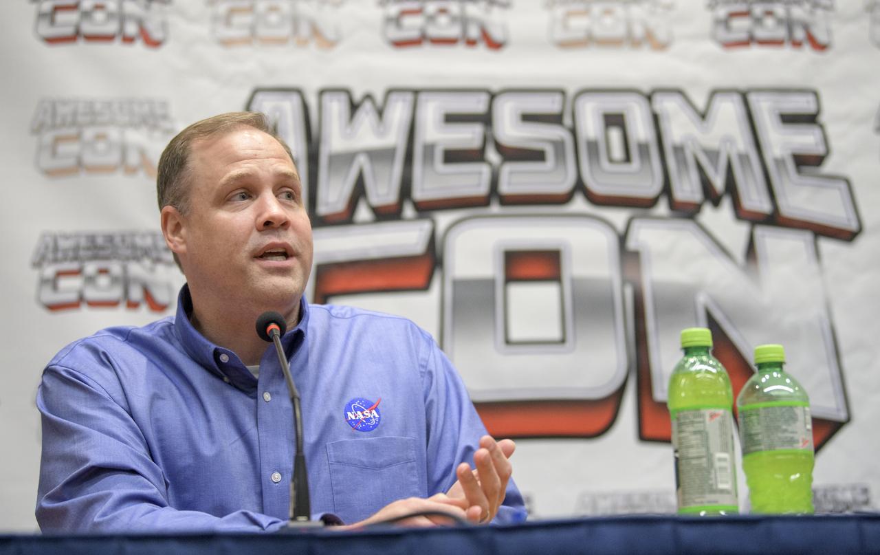 NASA Administrator Jim Bridenstine talks about getting American astronauts to the Moon in the next five years while participating in a Future Con panel discussion at Awesome Con, Saturday, April 27, 2019 at the Walter E. Washington Convention Center in Washington. Future Con highlights the intersection of science, technology, and science fiction inside D.C.’s largest pop culture event. Photo Credit: (NASA/Bill Ingalls)