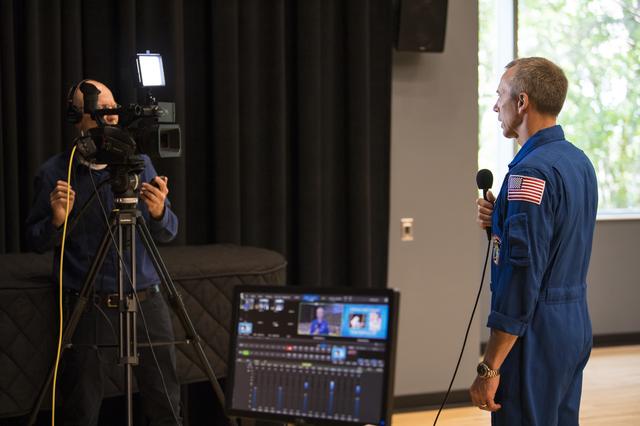 NASA image: Astronaut Drew Feustel Visits NOVA Community College