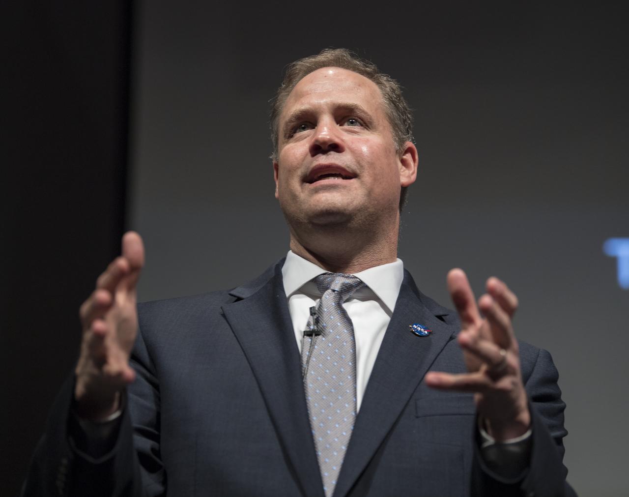 NASA Administrator Jim Bridenstine gives keynote remarks at the Humans to Mars Summit, Tuesday, May 14, 2019, at the National Academy of Sciences in Washington. Photo credit: (NASA/Aubrey Gemignani)