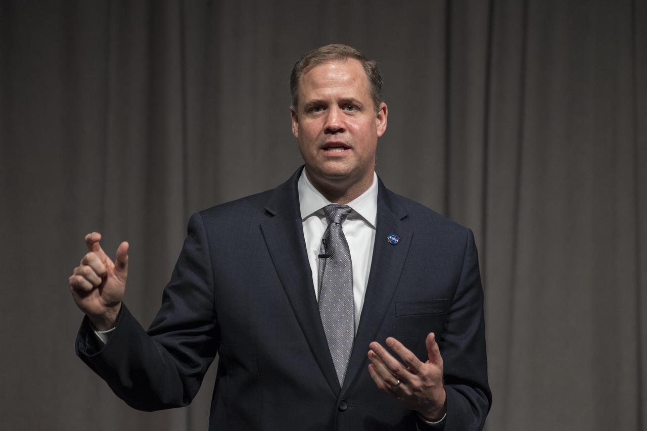 NASA Administrator Jim Bridenstine gives keynote remarks at the Humans to Mars Summit, Tuesday, May 14, 2019, at the National Academy of Sciences in Washington. Photo credit: (NASA/Aubrey Gemignani)