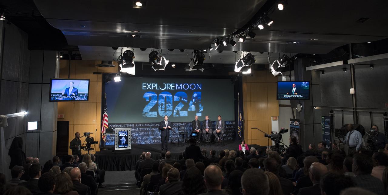NASA Administrator Jim Bridenstine delivers opening remarks during a NASA town hall on the amendment to the fiscal year 2020 budget request that supports the agency’s plan to land astronauts on the Moon by 2024, Tuesday, May 14, 2019 at NASA Headquarters in Washington, DC. Photo Credit: (NASA/Joel Kowsky)