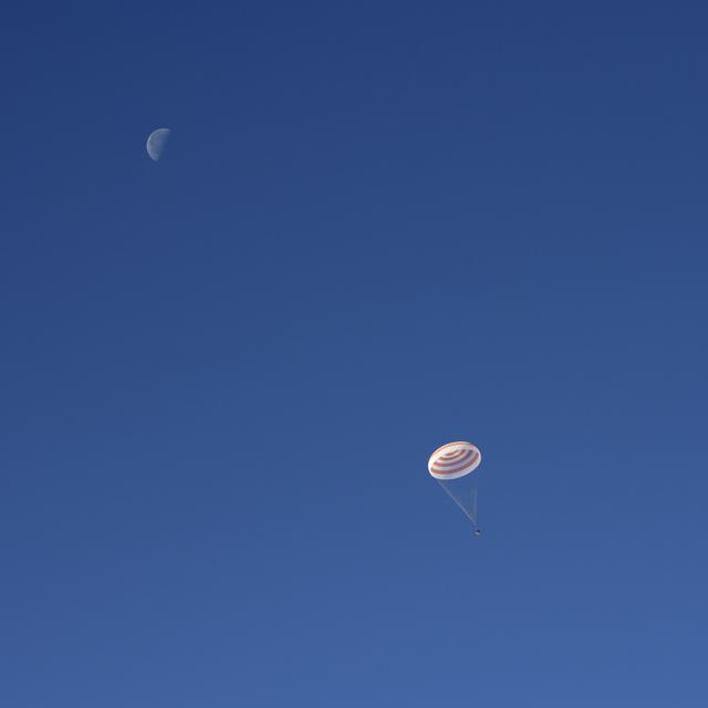 NASA image: Expedition 59 Soyuz MS-11 Landing