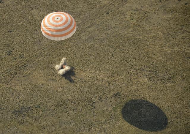 NASA image: Expedition 59 Soyuz MS-11 Landing