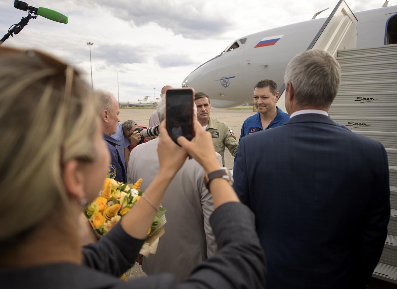 Officials, family and friends welcome home Expedition 59 cosmonaut Oleg Kononenko of Roscosmos Tuesday, June 25, 2019 at the Chkalovsky Airport in Star City, Russia. Kononenko, NASA astronaut Anne McClain, and Canadian Space Agency astronaut David Saint-Jacques landed their Soyuz MS-11 capsule near the town of Zhezkazgan, Kazakhstan earlier on June 25 (June 24 Eastern Time). Photo Credit: (NASA/Bill Ingalls)