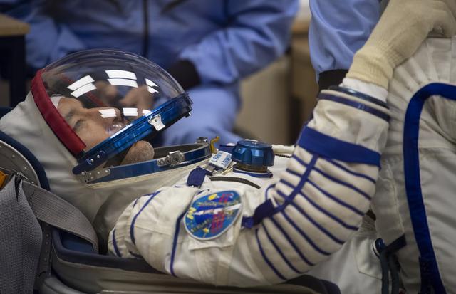 NASA image: Expedition 60 Preflight