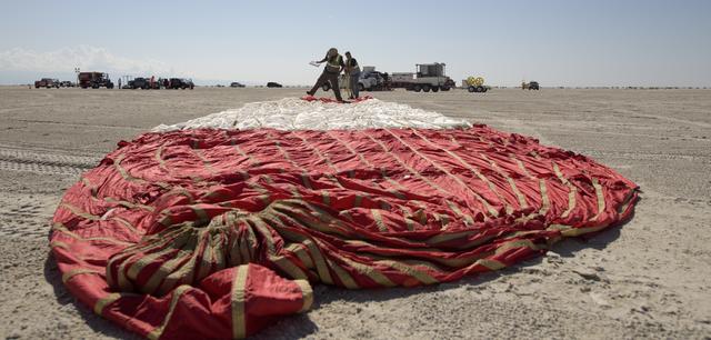 NASA image: Boeing CST-100 Starliner Landing Rehearsals