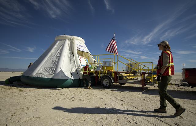 NASA image: Boeing CST-100 Starliner Landing Rehearsals