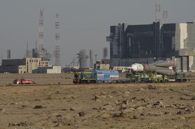 NASA image: Expedition 61 Preflight