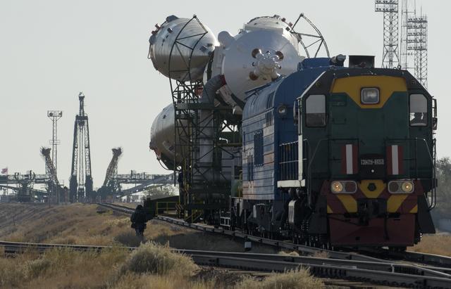 NASA image: Expedition 61 Preflight
