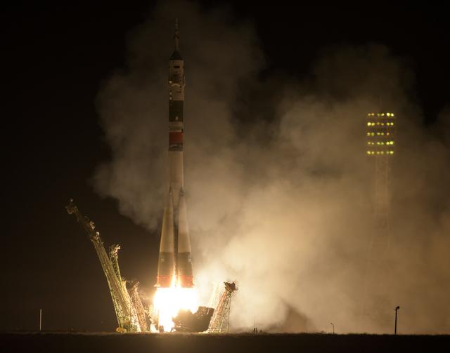 NASA image: Expedition 61 Launch