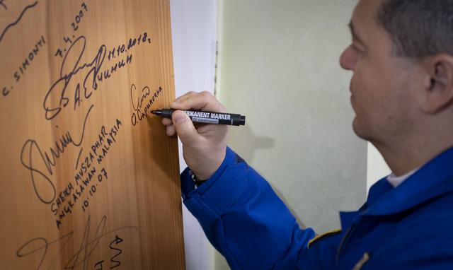 NASA image: Expedition 61 Door Signing