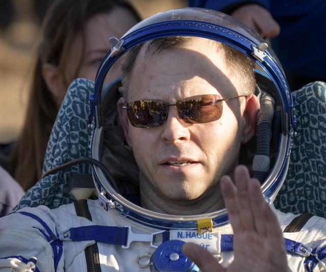 NASA image: Expedition 60 Soyuz MS-12 Landing