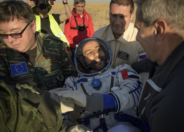 NASA image: Expedition 60 Soyuz MS-12 Landing