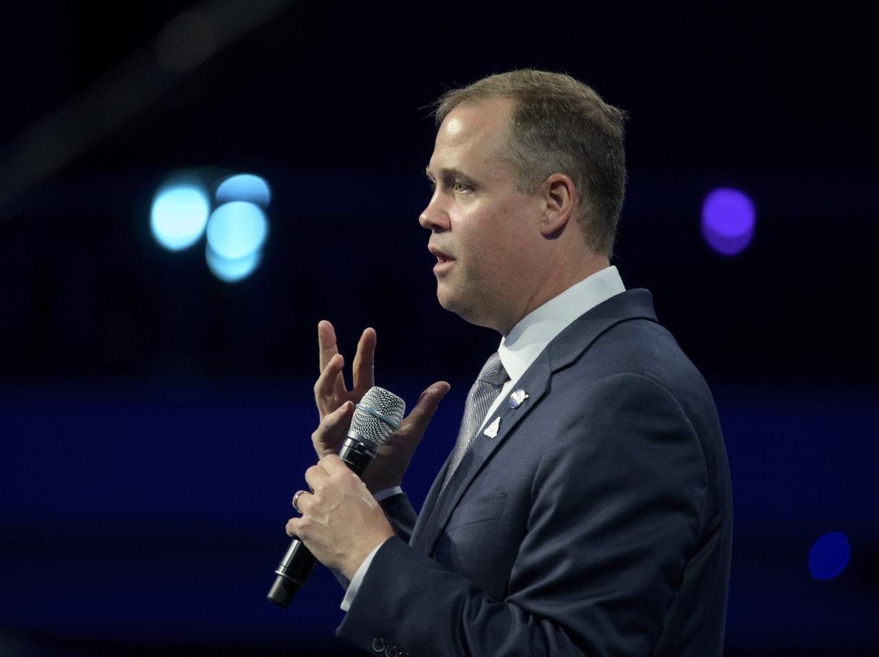NASA Administrator Jim Bridenstine gives an update on the agency’s Artemis program and the critical role international partnerships have in returning astronauts to the Moon and going on to Mars at the 70th International Astronautical Congress, Friday, Oct. 25, 2019, in Washington. Photo Credit: (NASA/Bill Ingalls)