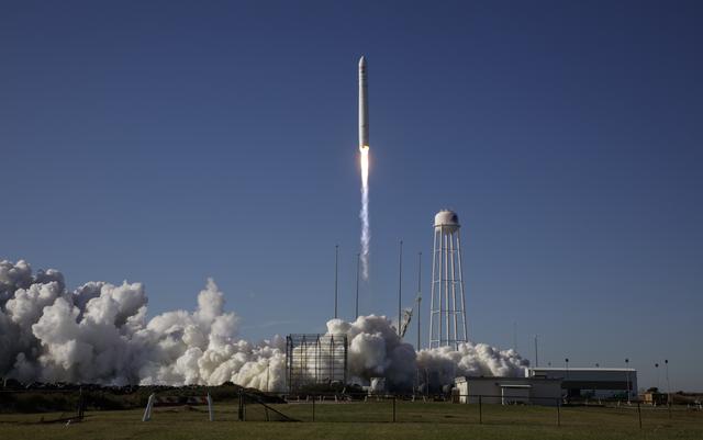 NASA image: Northrop Grumman Antares CRS-12 Launch
