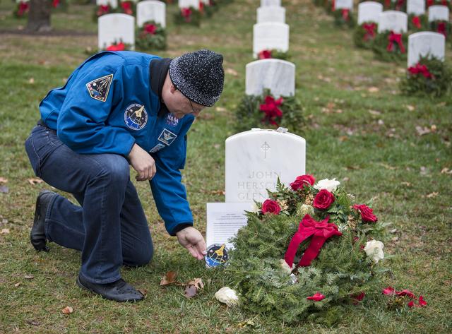 NASA image: Doug Wheelock Participates in Wreaths Across America Day