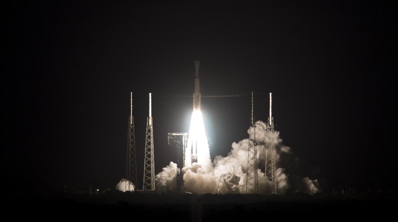 A United Launch Alliance Atlas V rocket with Boeing’s CST-100 Starliner spacecraft launches from Space Launch Complex 41, Friday, Dec. 20, 2019, at Cape Canaveral Air Force Station in Florida. The uncrewed Orbital Flight Test launched at 6:36 a.m. EST and is Starliner’s maiden mission to the International Space Station for NASA's Commercial Crew Program. The mission will serve as an end-to-end test of the system's capabilities. Photo Credit: (NASA/Joel Kowsky)