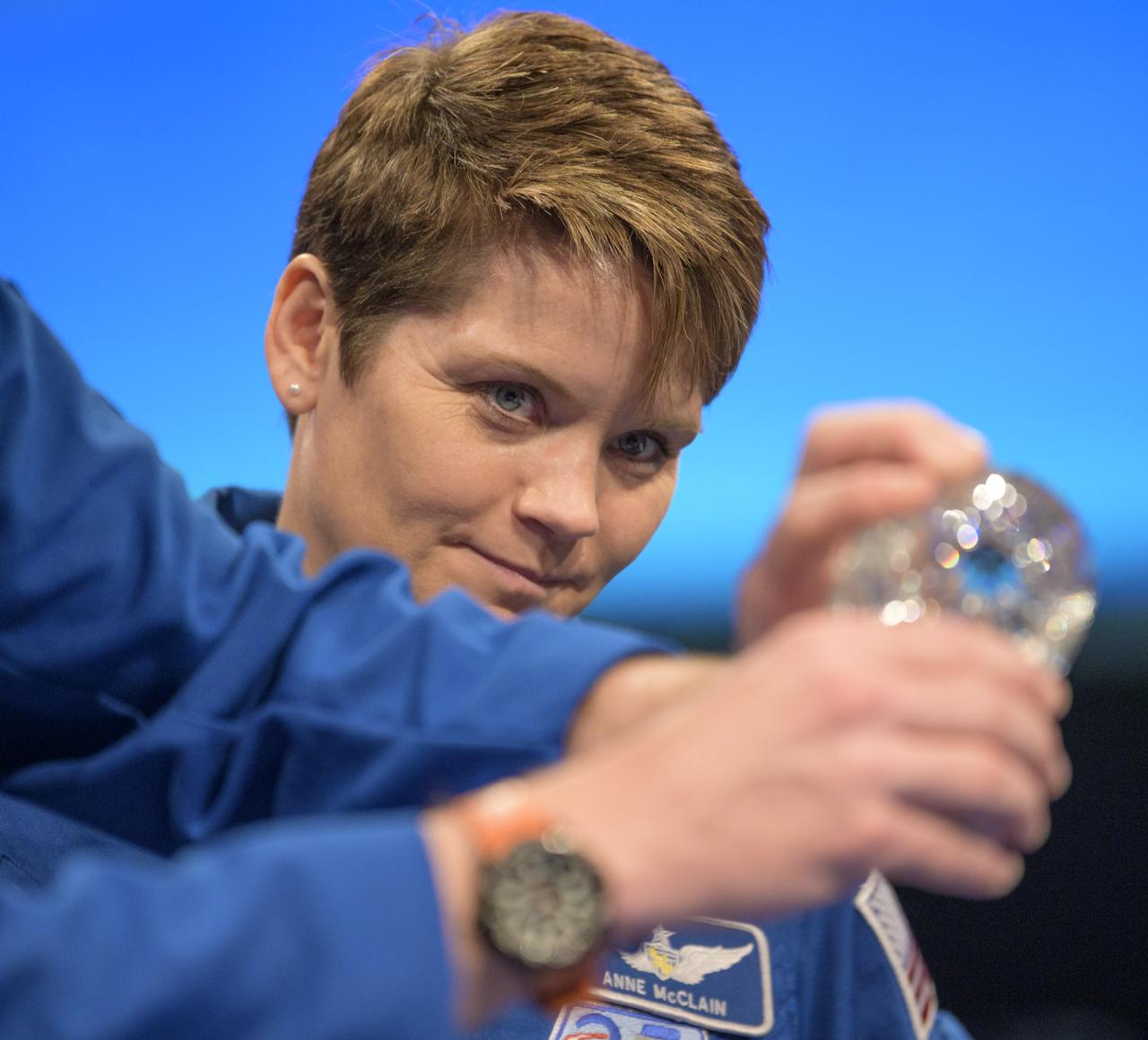 NASA astronaut Anne McClain is a guest on the program “STEM in 30,” Tuesday, Jan. 14, 2020, at the Smithsonian National Air and Space Museum in Washington. McClain most recently spent 204 days living and working onboard the International Space Station as part of Expeditions 58 and 59. Photo Credit: (NASA/Bill Ingalls)