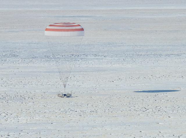 NASA image: Expedition 61 Soyuz Landing