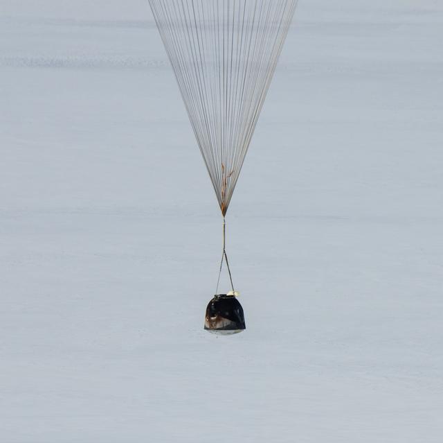 NASA image: Expedition 61 Soyuz Landing