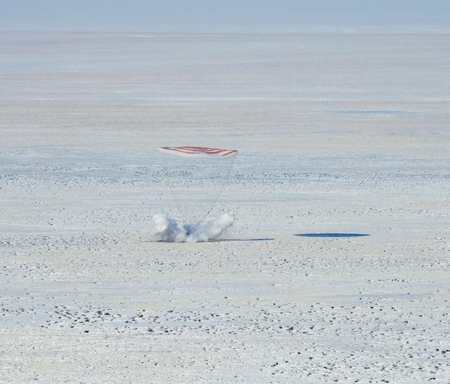 NASA image: Expedition 61 Soyuz Landing
