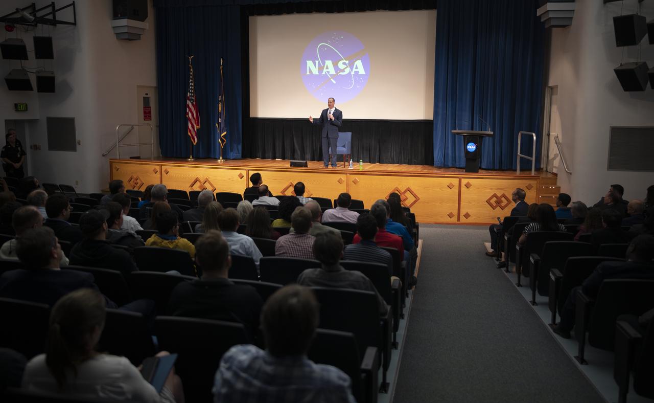 NASA Administrator Jim Bridenstine speaks at an all-hands for employees following the State of NASA address, Monday, Feb. 10, 2020, at NASA’s Stennis Space Center near Bay St. Louis, Mississippi.  Photo Credit: (NASA/Joel Kowsky)