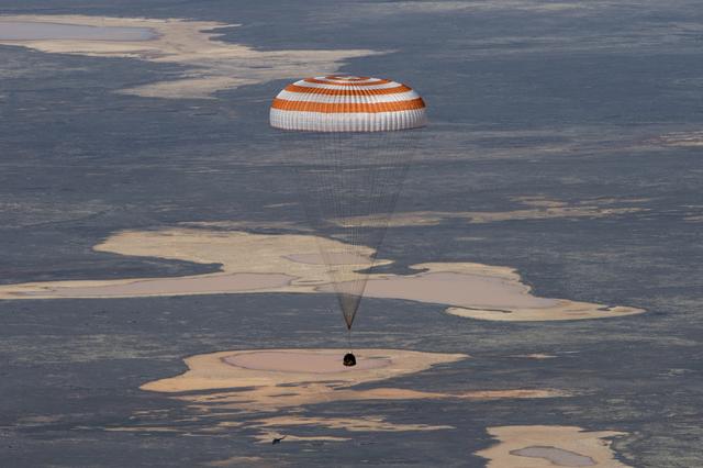 NASA image: Expedition 62 Soyuz Landing