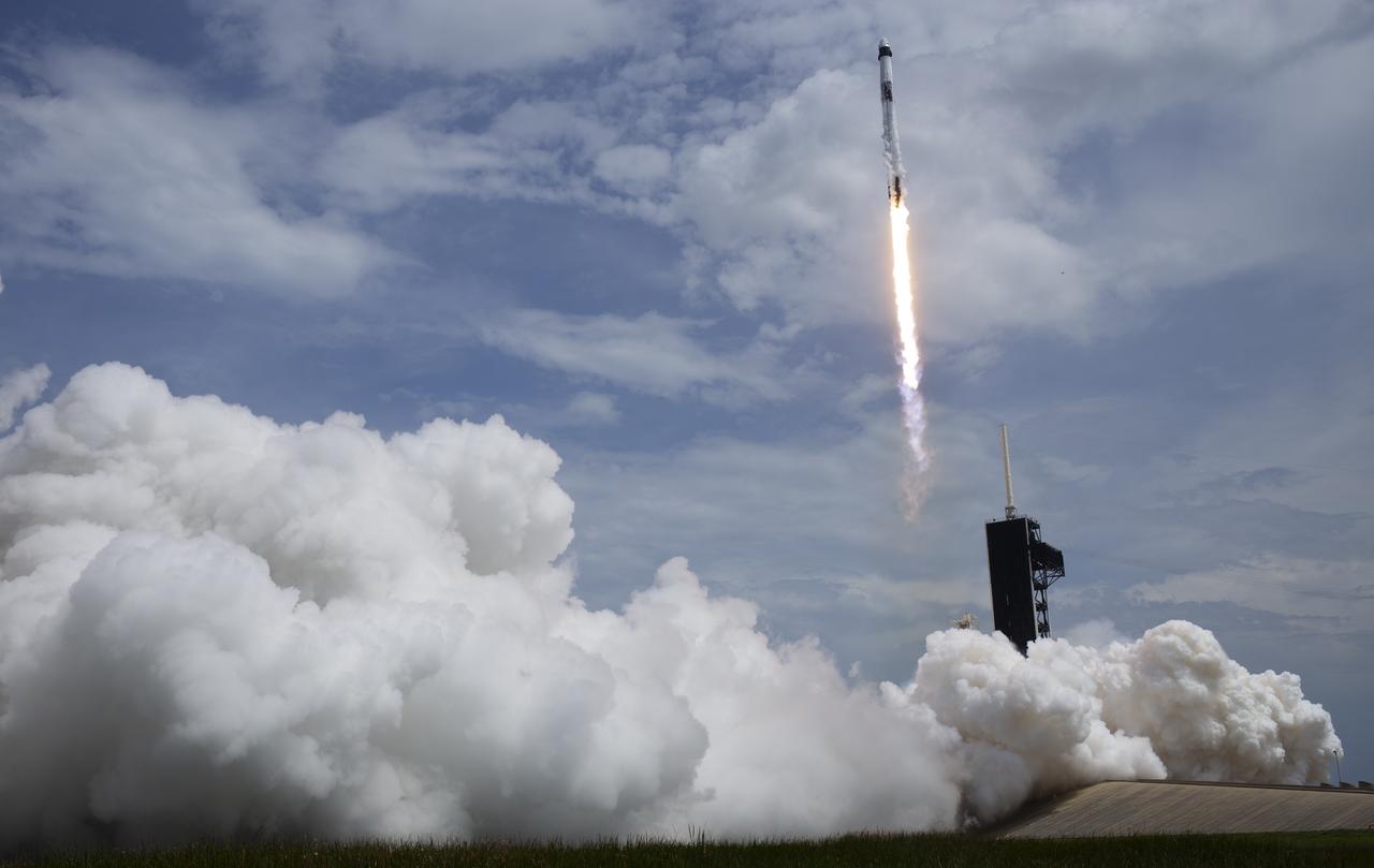 A SpaceX Falcon 9 rocket carrying the company's Crew Dragon spacecraft is launched from Launch Complex 39A on NASA’s SpaceX Demo-2 mission to the International Space Station with NASA astronauts Robert Behnken and Douglas Hurley onboard, Saturday, May 30, 2020, at NASA’s Kennedy Space Center in Florida. The Demo-2 mission is the first launch with astronauts of the SpaceX Crew Dragon spacecraft and Falcon 9 rocket to the International Space Station as part of the agency’s Commercial Crew Program. The test flight serves as an end-to-end demonstration of SpaceX’s crew transportation system. Behnken and Hurley launched at 3:22 p.m. EDT on Saturday, May 30, from Launch Complex 39A at the Kennedy Space Center. A new era of human spaceflight is set to begin as American astronauts once again launch on an American rocket from American soil to low-Earth orbit for the first time since the conclusion of the Space Shuttle Program in 2011. Photo Credit: (NASA/Bill Ingalls)