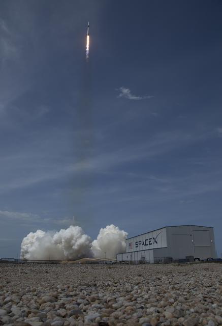 NASA image: SpaceX Demo-2 Launch