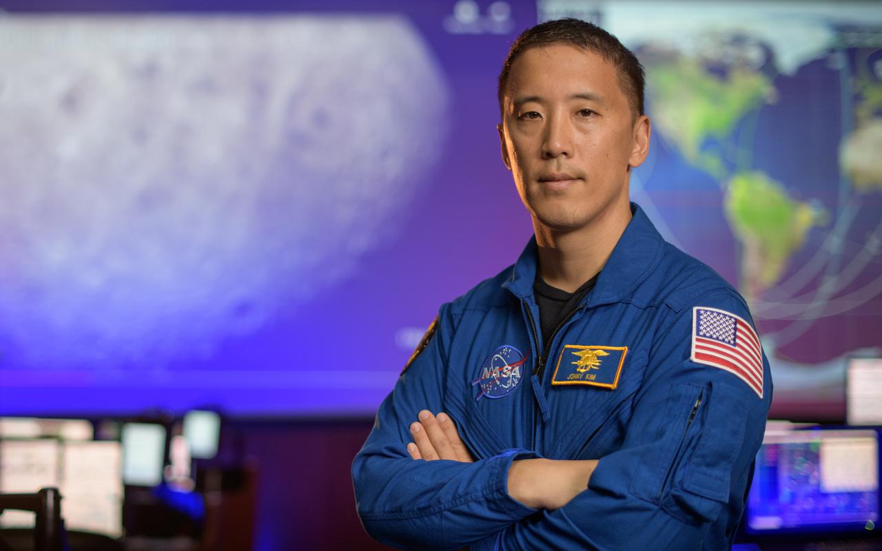 NASA astronaut Jonathan Kim poses for a portrait, Tuesday, Sept. 8, 2020, in the Blue Flight Control Room at NASA’s Johnson Space Center in Houston. Photo Credit: (NASA/Bill Ingalls)