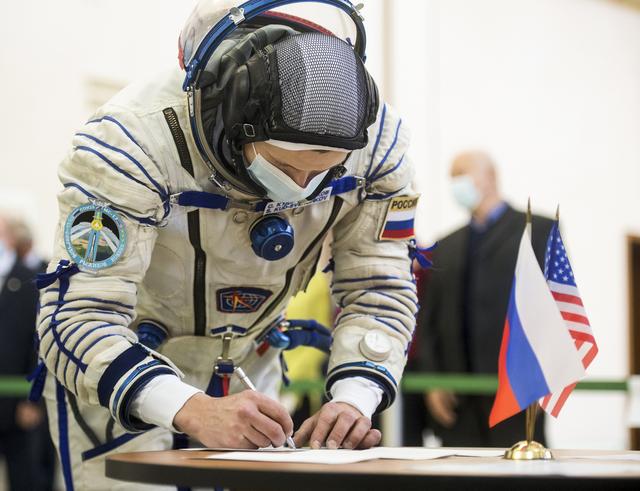 NASA image: Expedition 64 Crew Qualification Exams