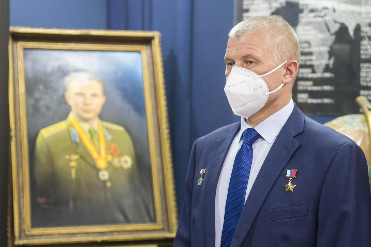 Expedition 64 backup crew member, Oleg Novitskiy of Roscosmos is seen at the conclusion of a press conference, Thursday, Sept. 24, 2020 at the Gagarin Cosmonaut Training Center (GCTC) in Star City, Russia. Photo Credit: (NASA/GCTC/Andrey Shelepin)