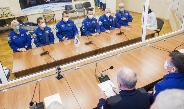 NASA image: Expedition 64 Preflight