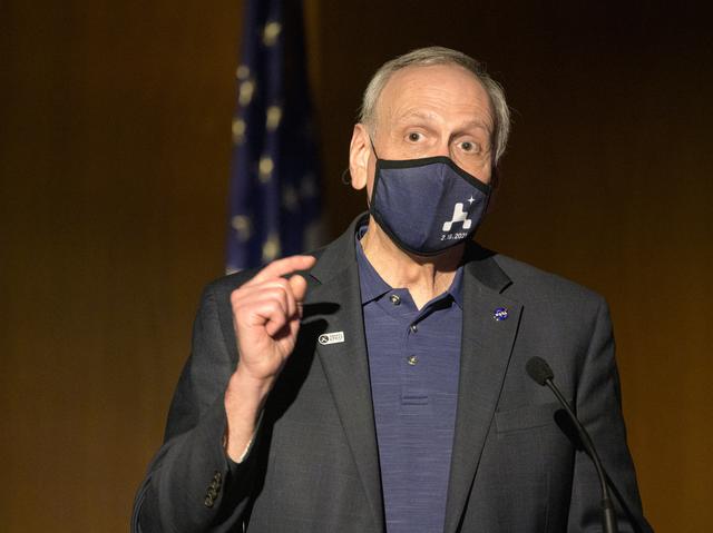 NASA image: Mars 2020 Post-Landing Briefing