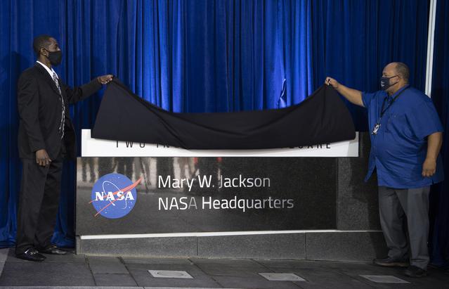 NASA image: Mary W. Jackson NASA Headquarters Naming Ceremony